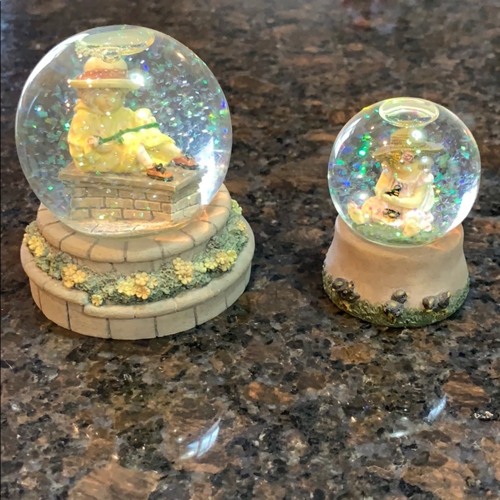 Kim Anderson’s snow globes